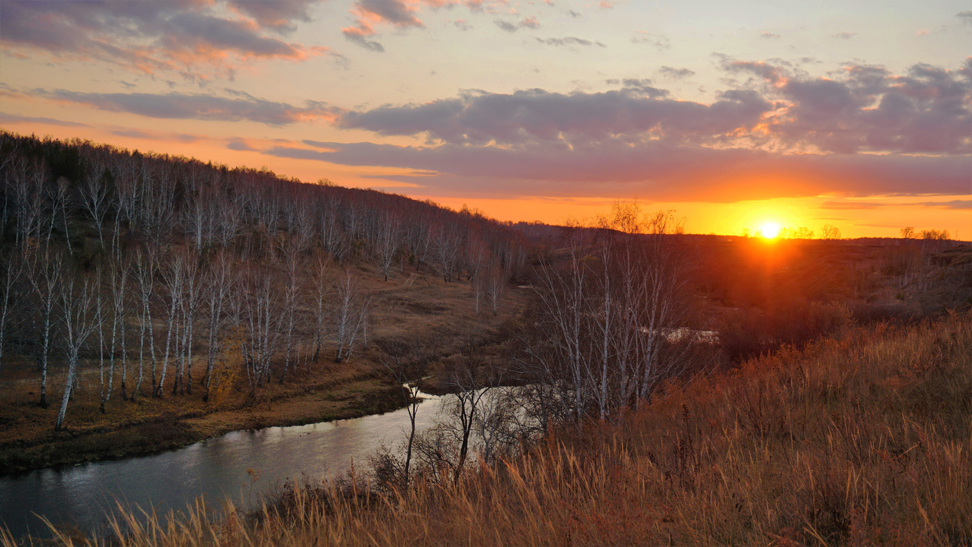 Прощальный осени закат