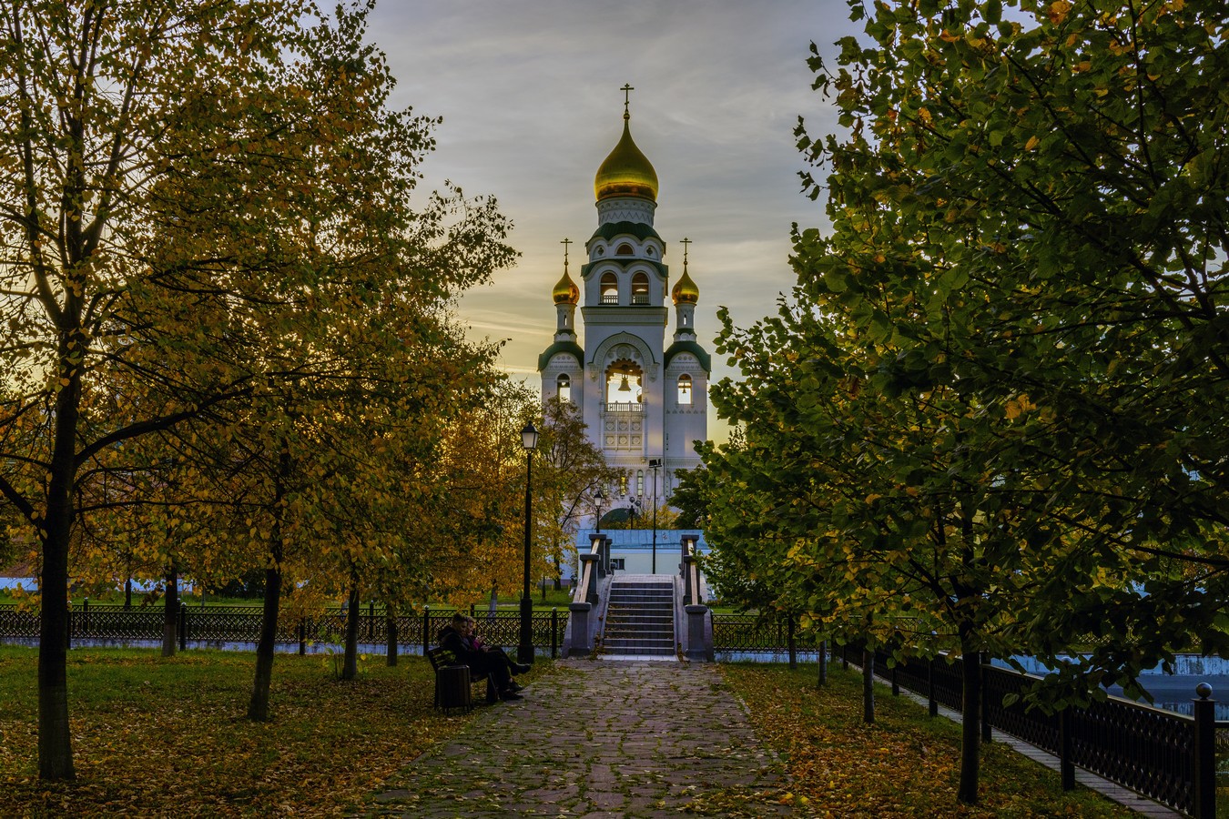 Тихий осенний вечер