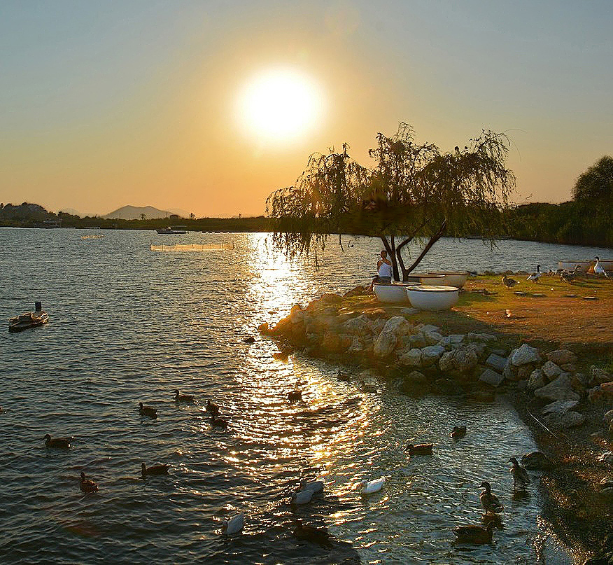 Предзакатный час