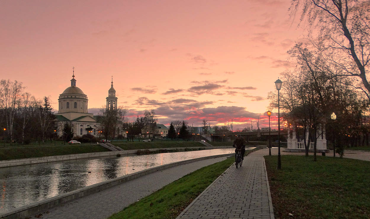 Вечерний моцион по набережной