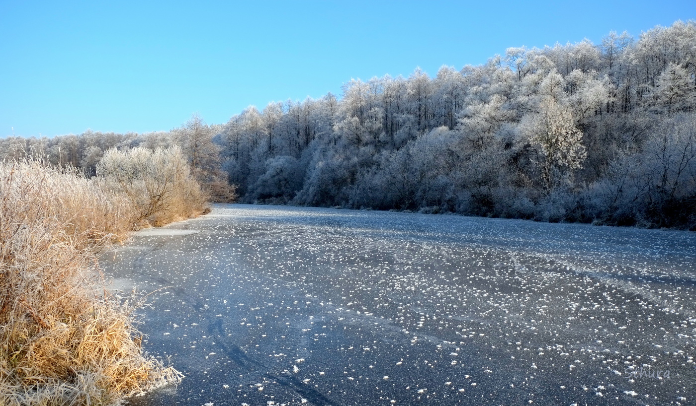 По первому льду.