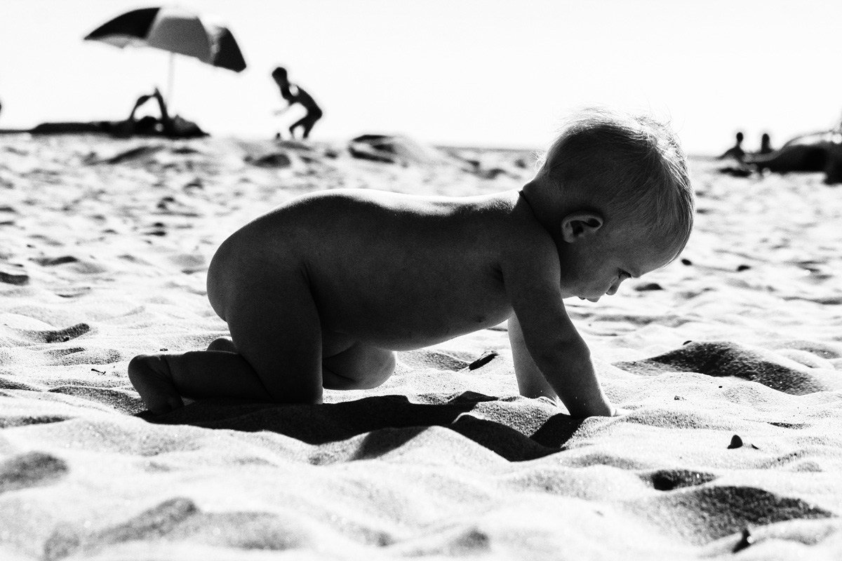 На полусогнутых