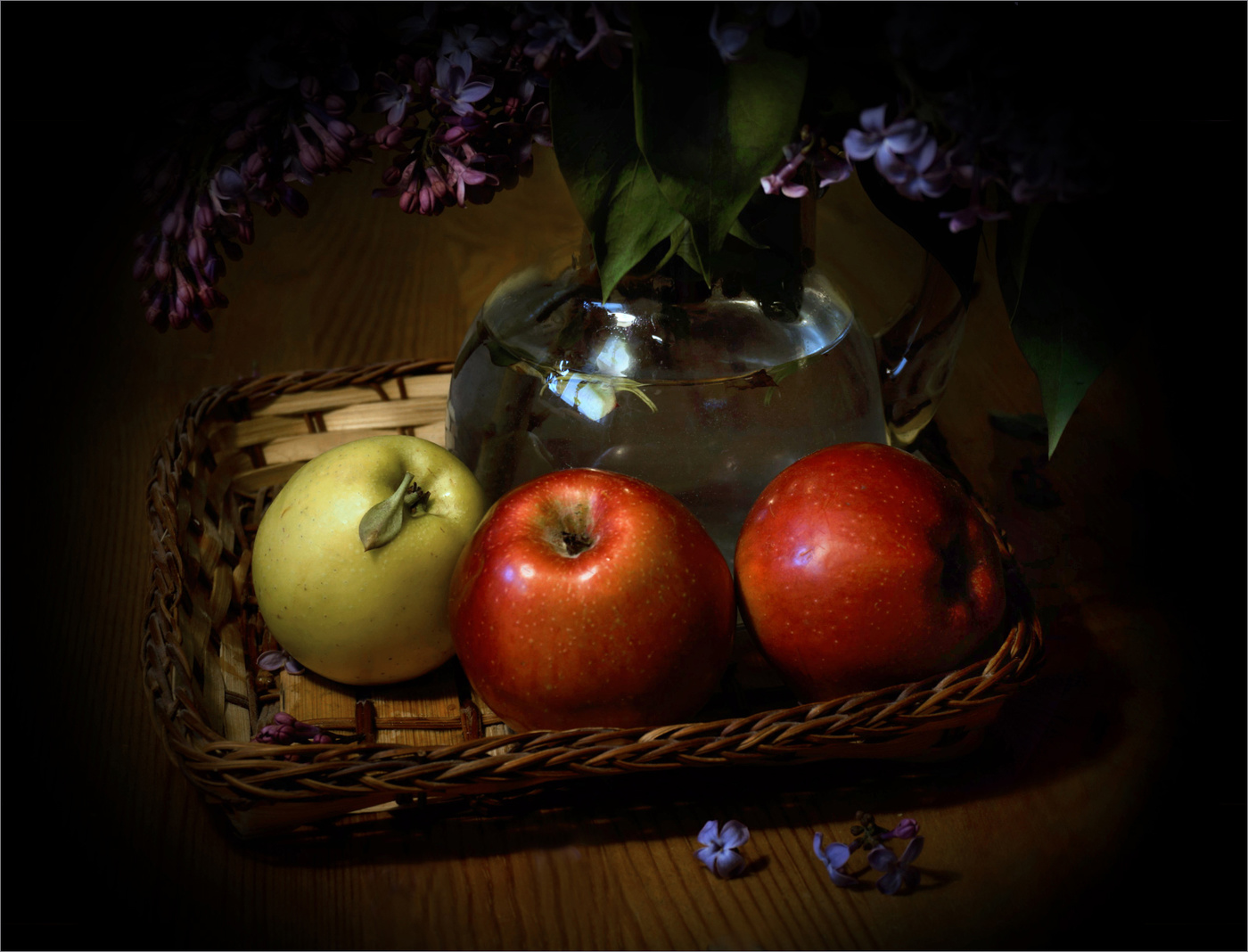 Яблочки-подсиреневики