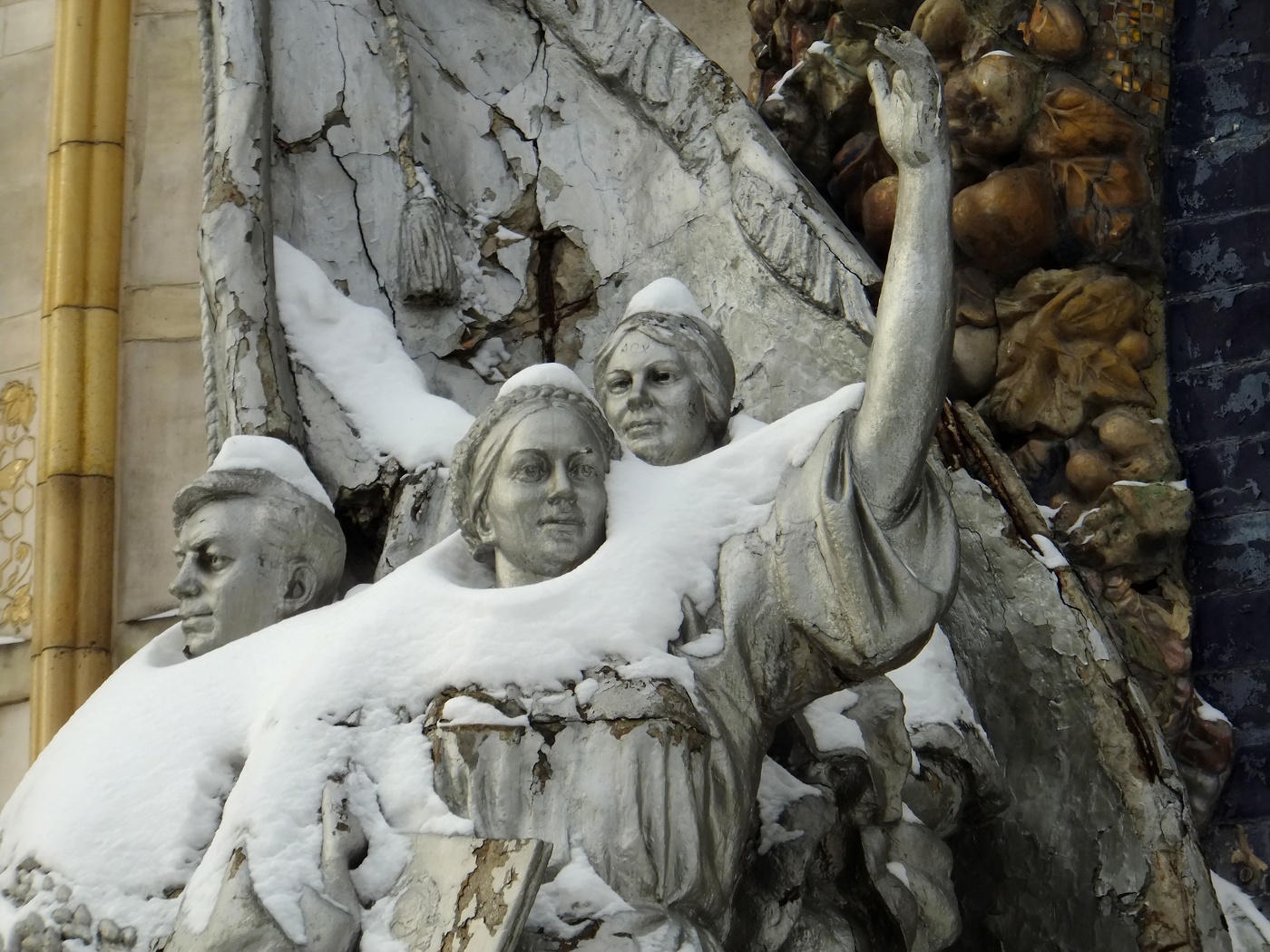 Подснежники из прошлого века...