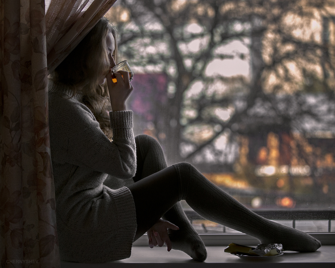 из альбома "упавшее Солнце".