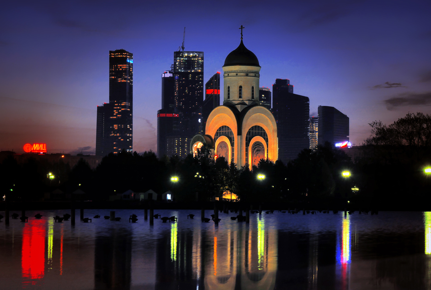 Рассвет на Поклонной горе