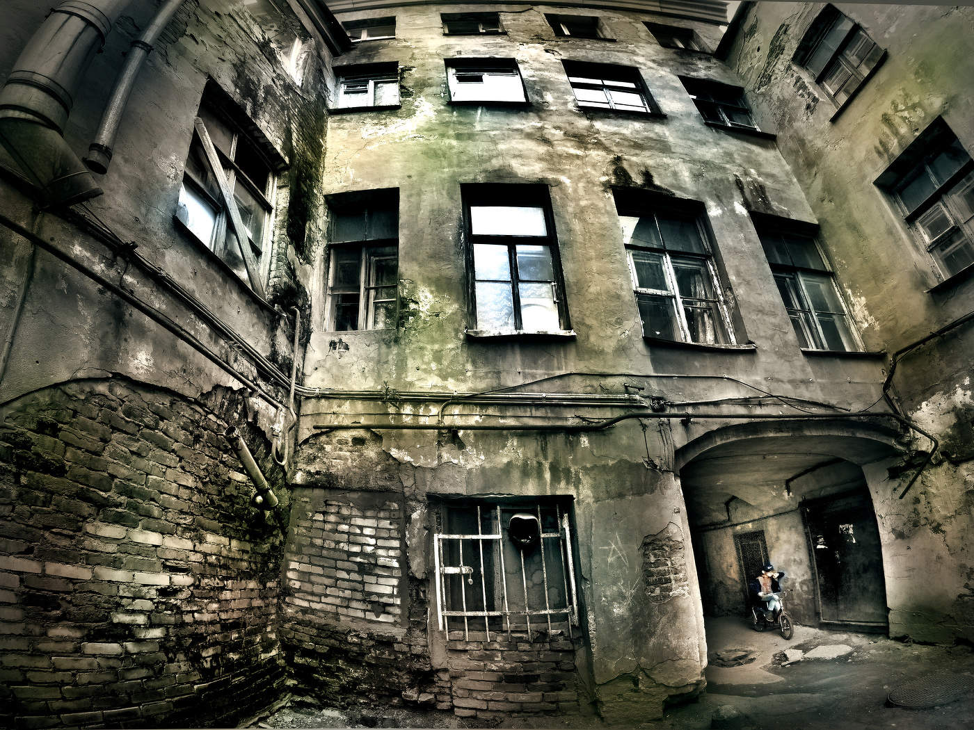 Старые дворы Санкт-Петербурга