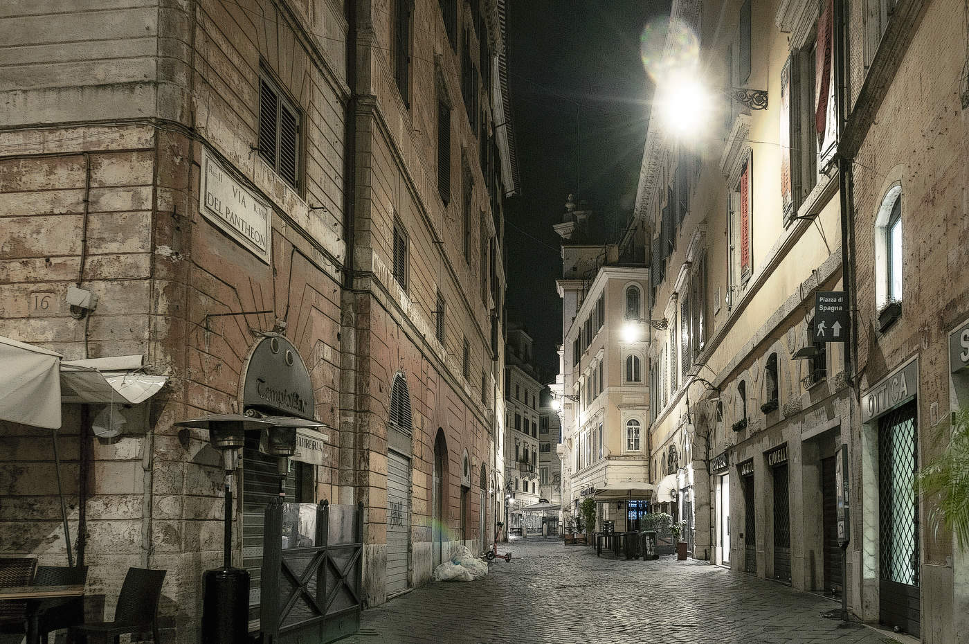 В римских переулках