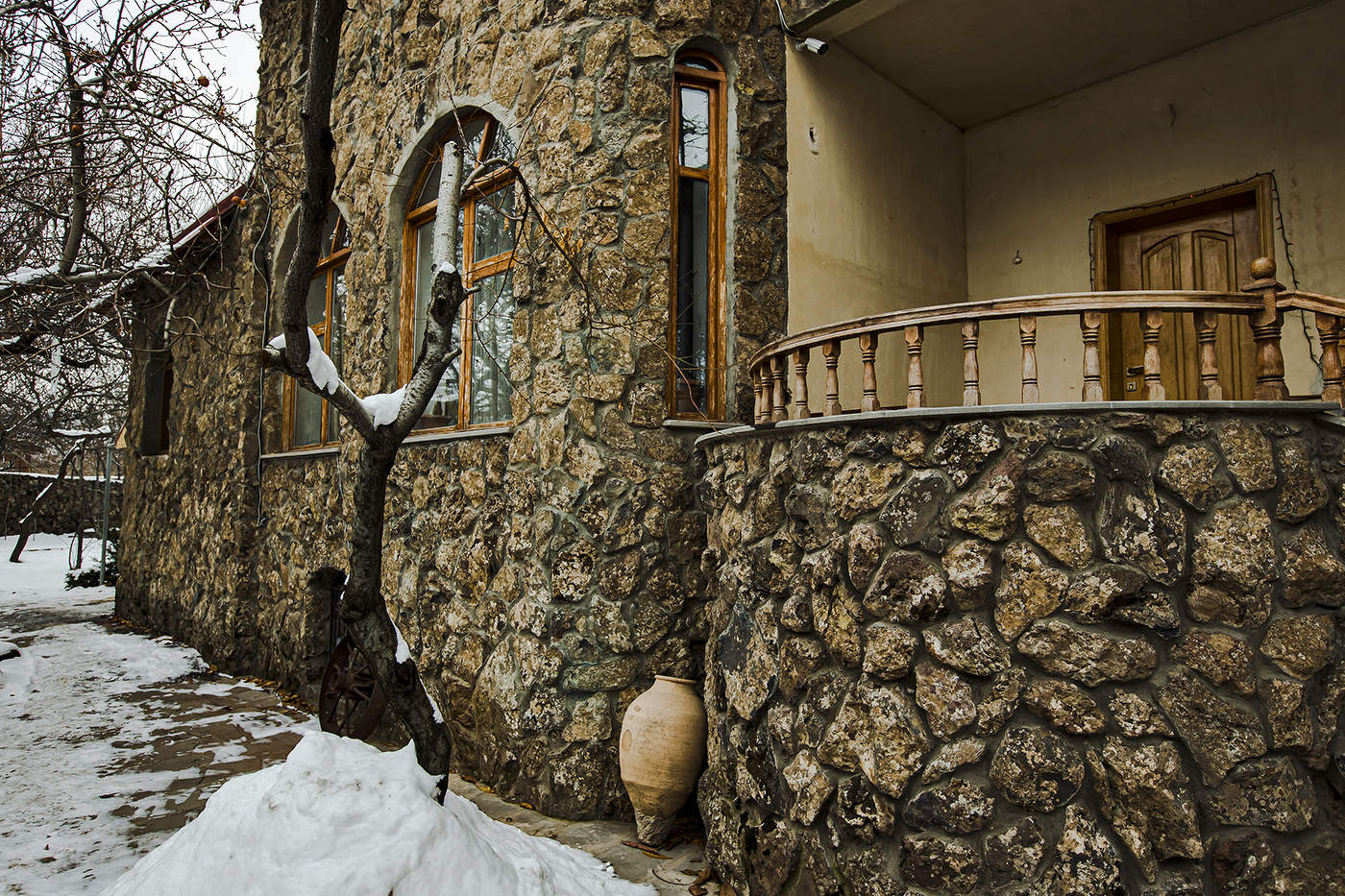 Армянский дворик