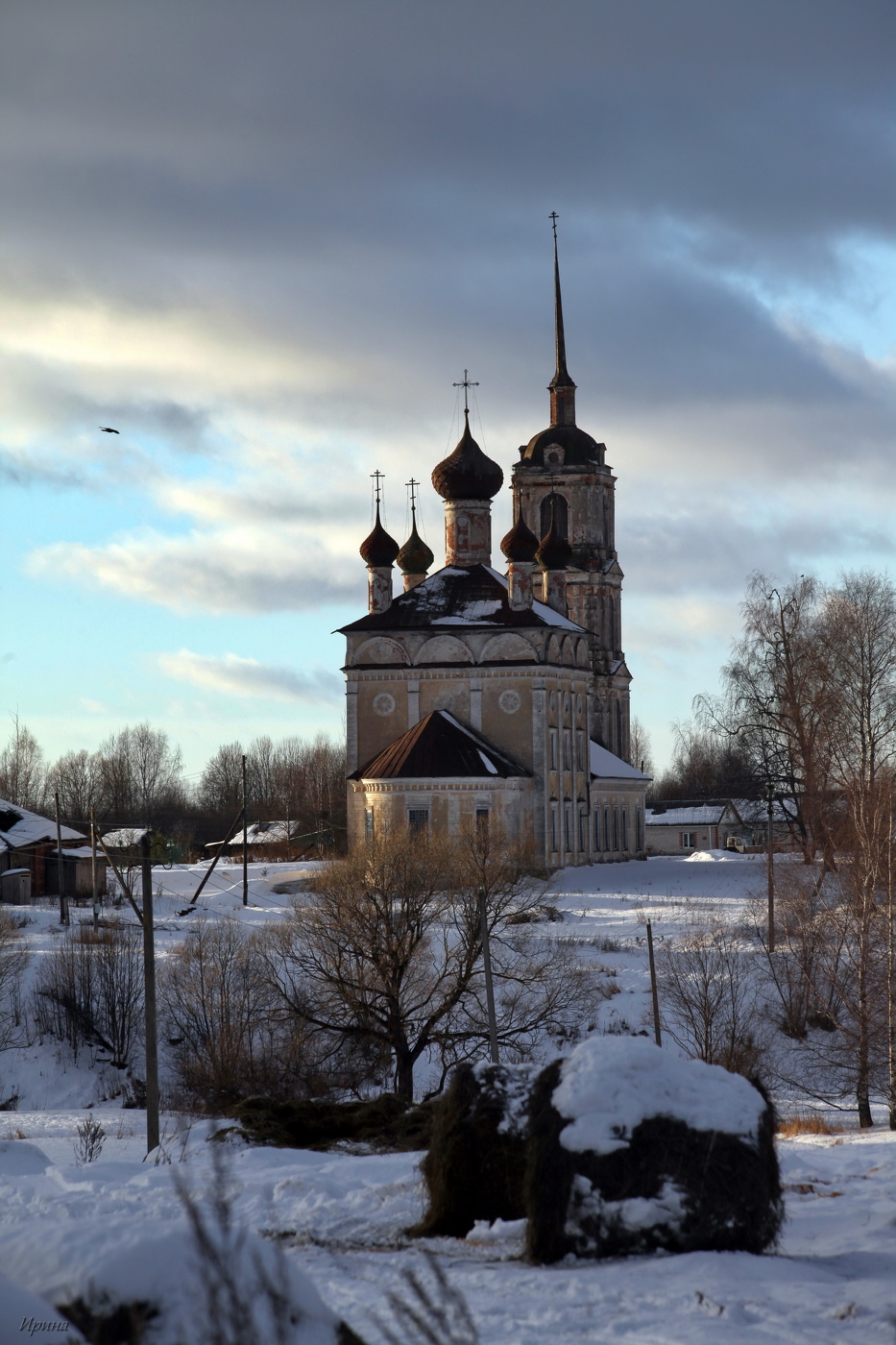 церковь Живоначальной Троицы (1812).