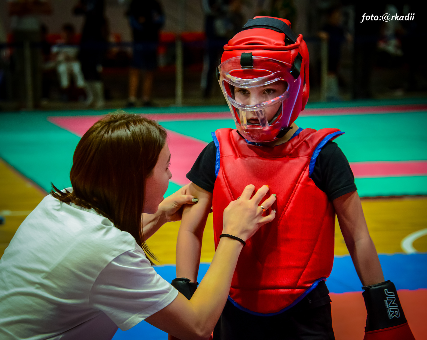 Держи удар.