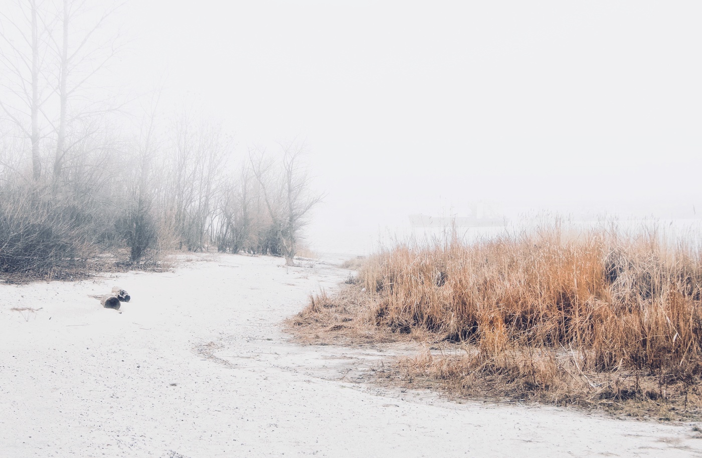 Там за туманами ..