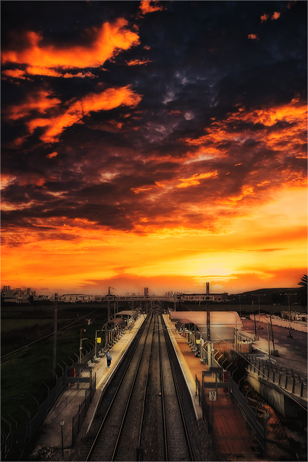 Пригородная платформа