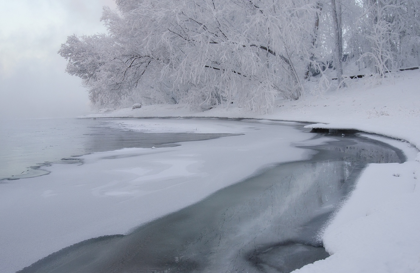 Хрустальный лёд