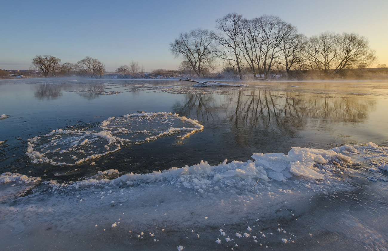 Першино. Ледоход в январе