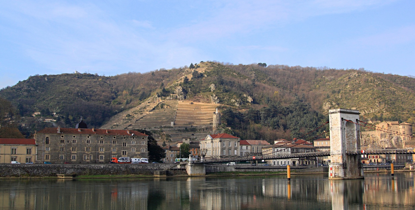 Турно́н-сюр-Рон