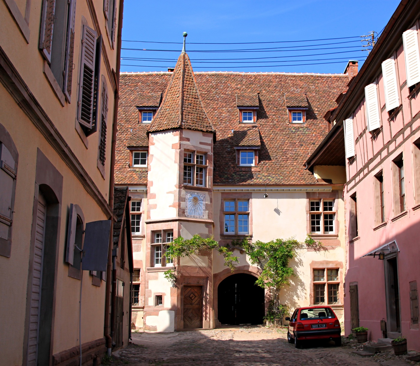 Виды города Риквир