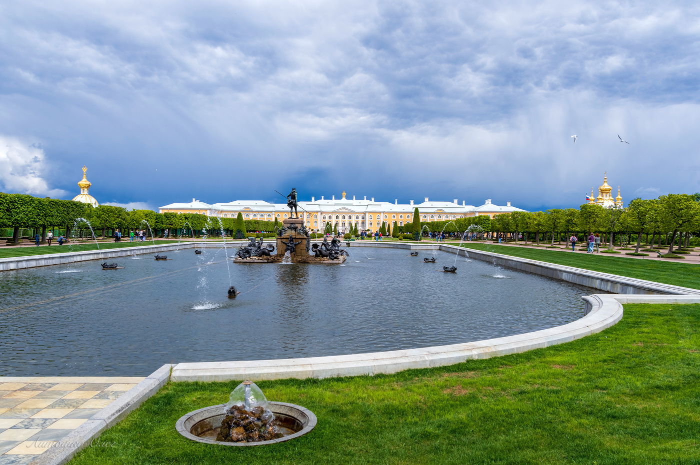 Прогулка по Петергофу.