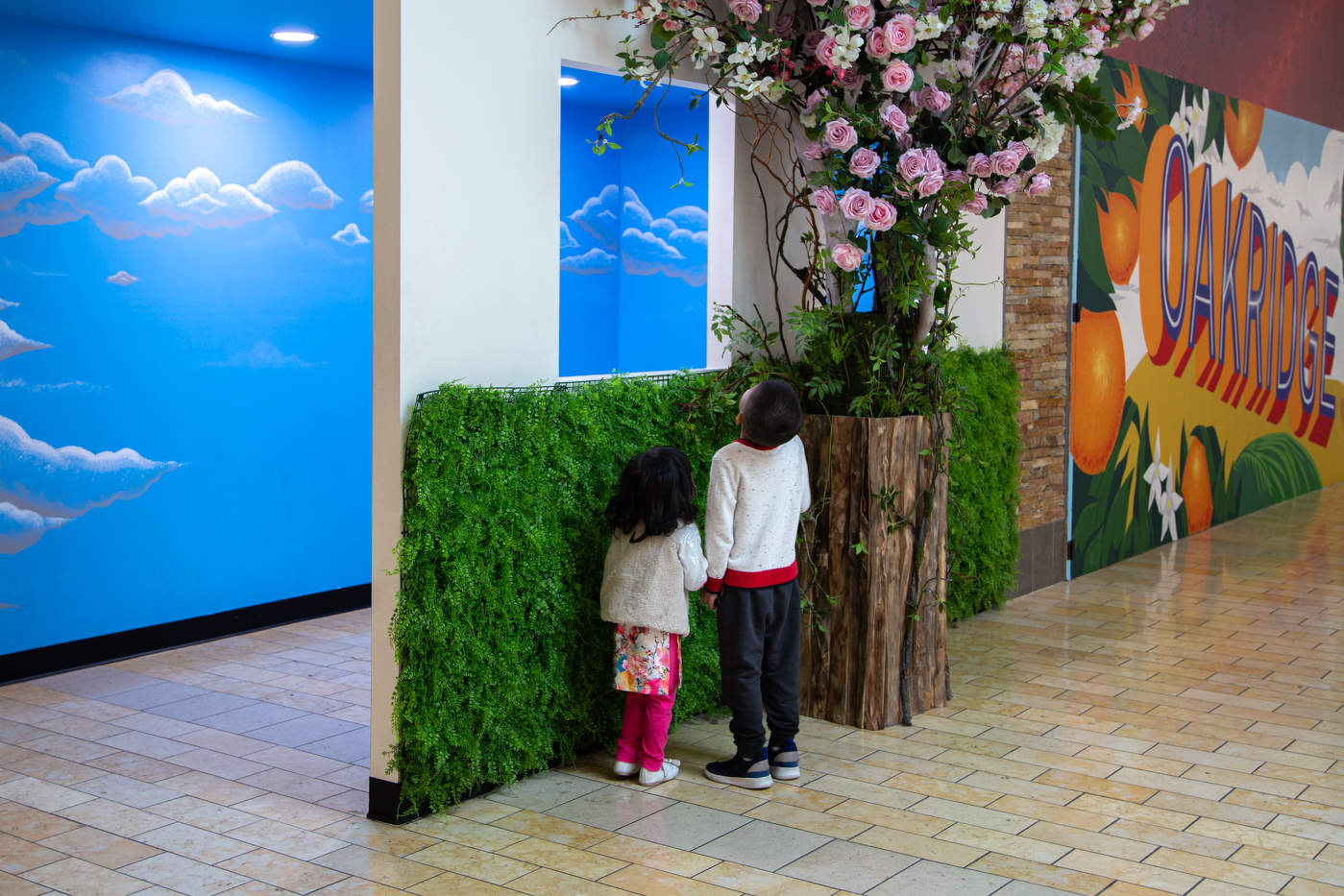 Странное пространство