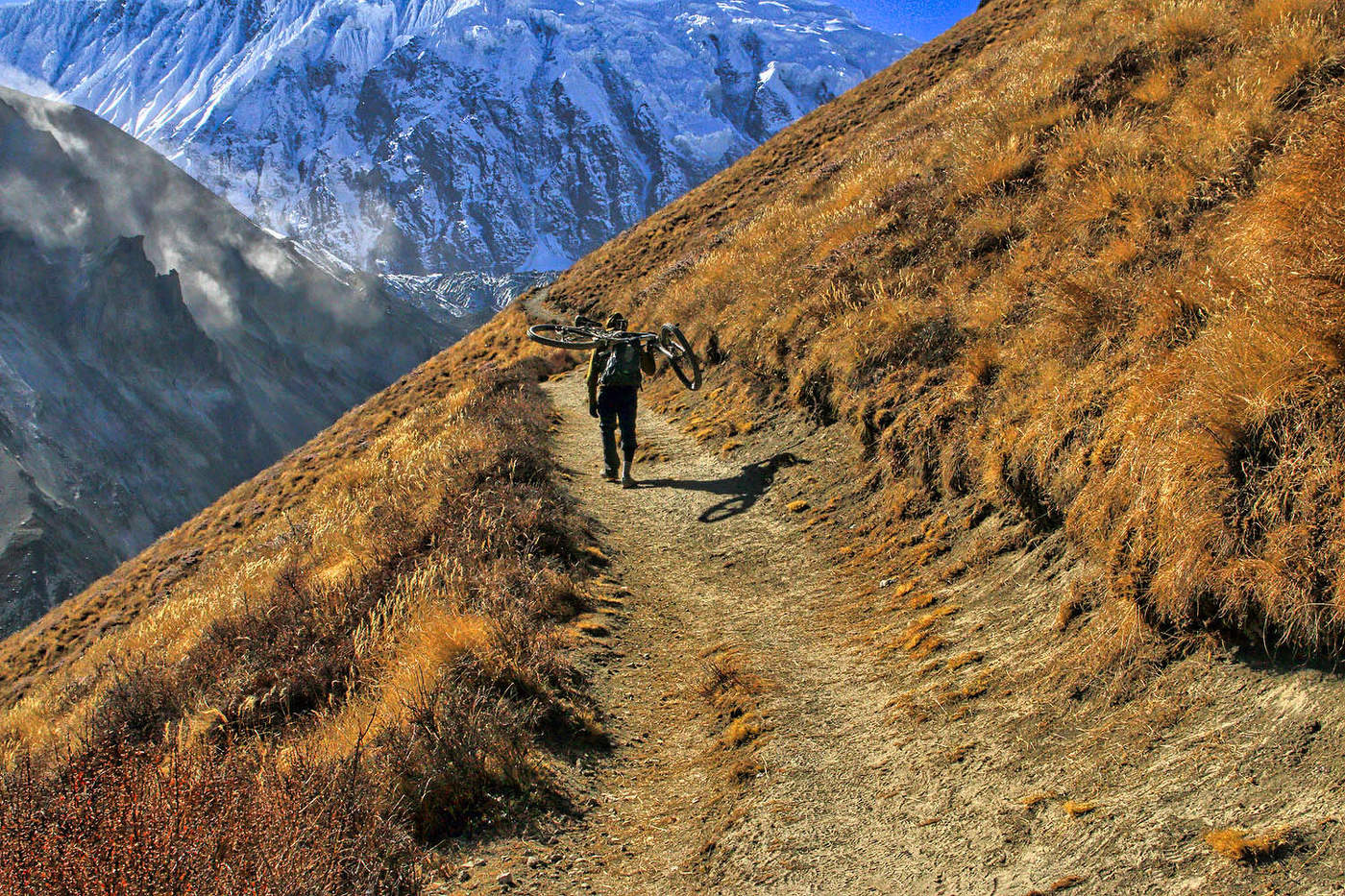 "Я буду долго гнать велосипед..."