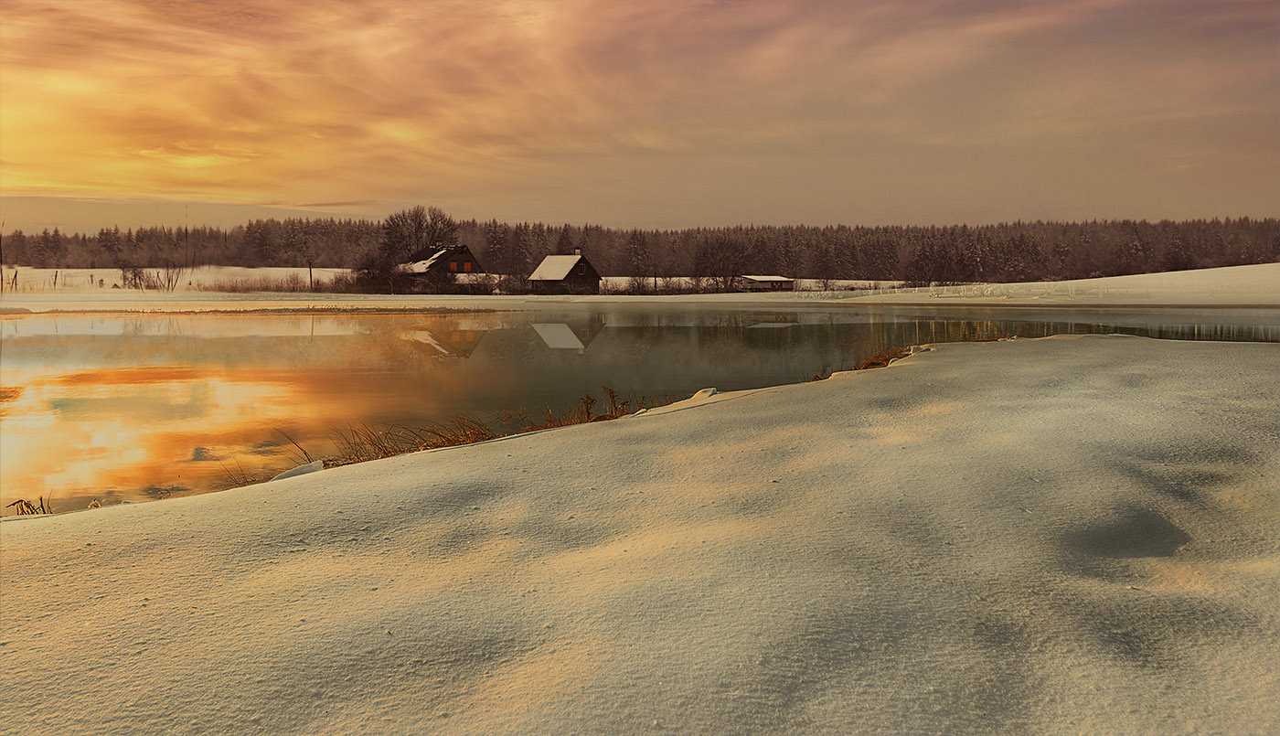 У тихого озерца