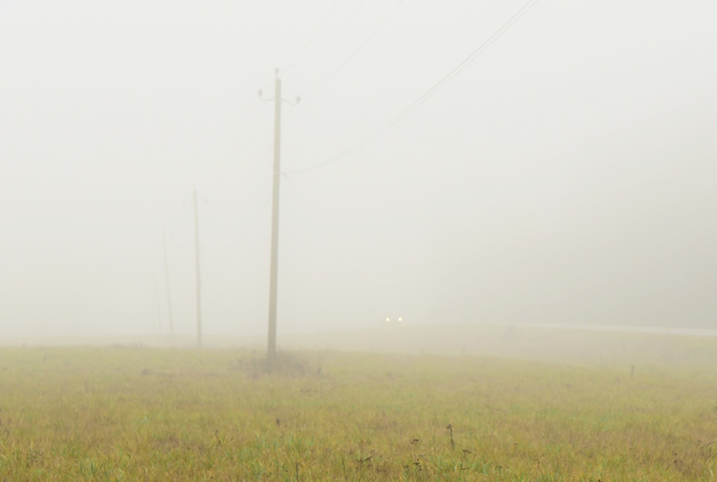 "Едва различим свет машины моей ..."