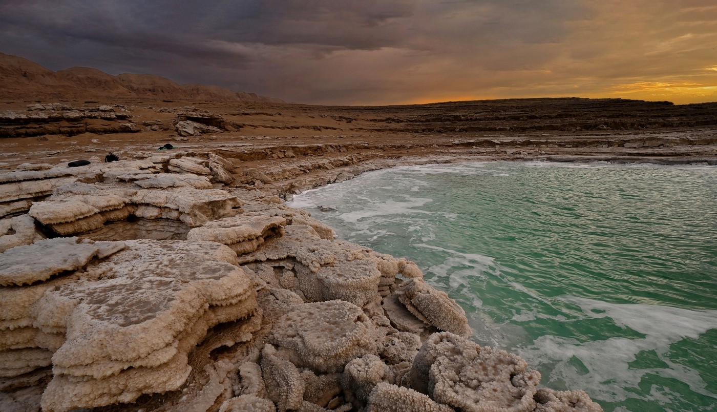 Рассвет на Мертвом море
