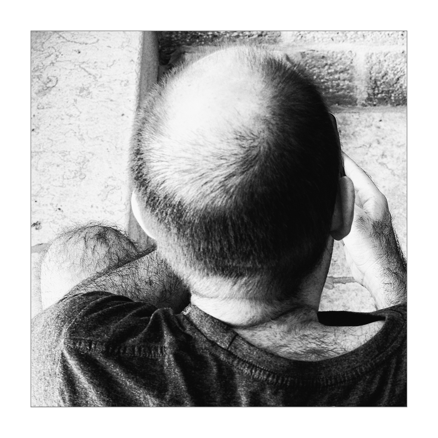 Мохнато лысеватый