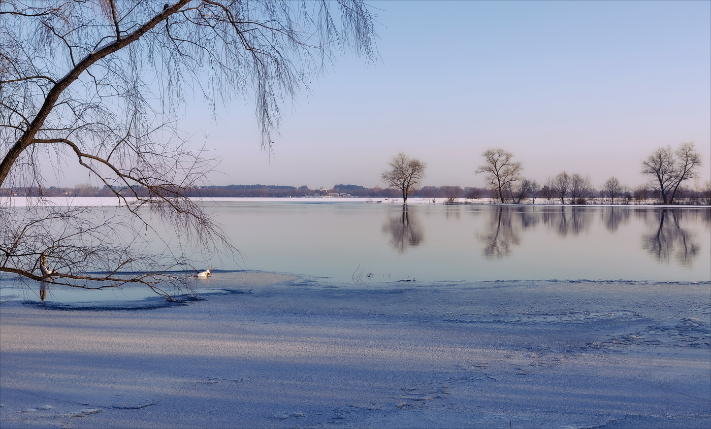 Река замерзнуть не хотела...