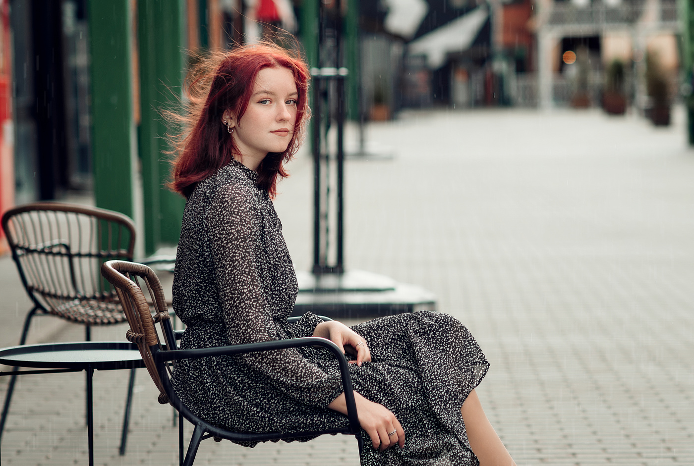 В некоторых случаях, одиночество -это роскошь ,если им правильно распорядиться.