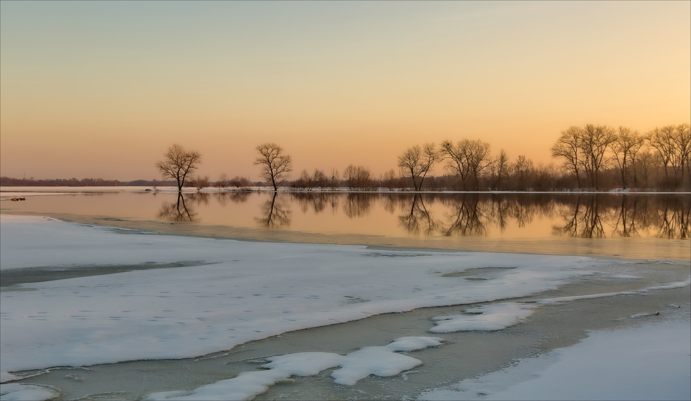 Миг между светом и тенью...