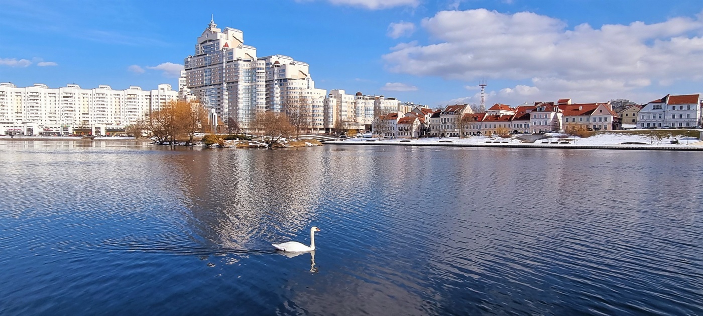 Весна в большом городе...