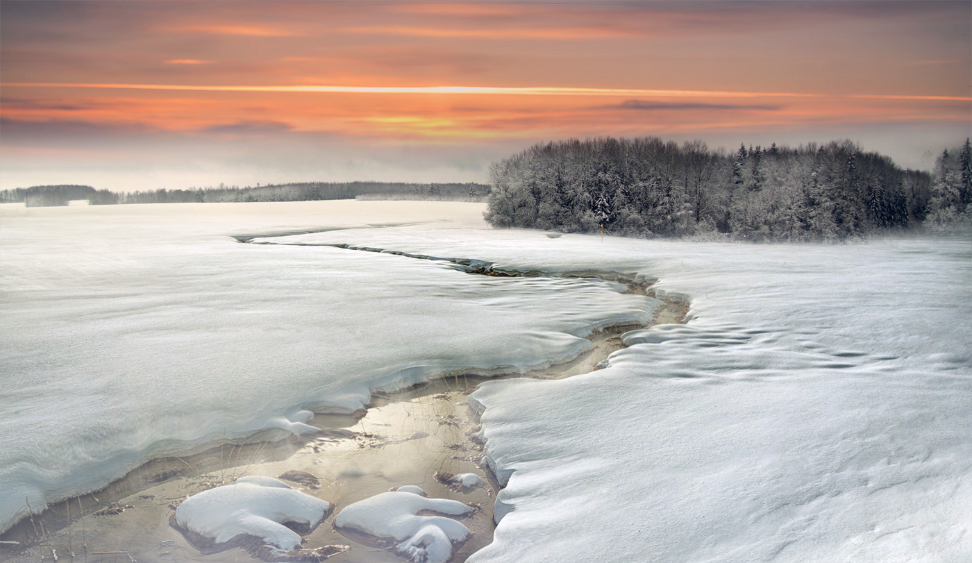 Течёт ручей