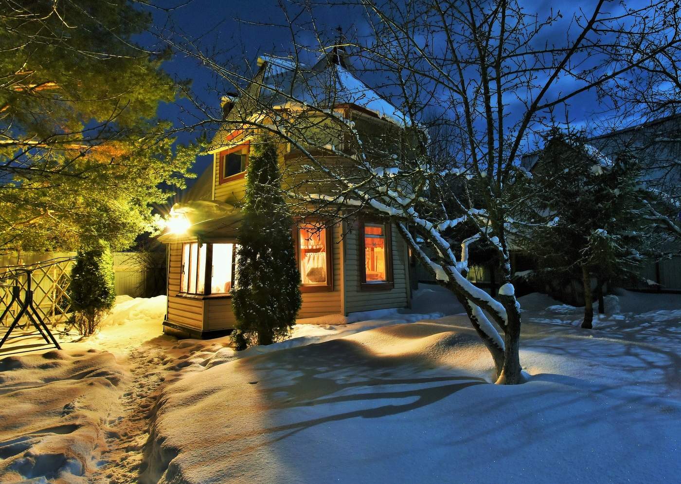 "И будет март, и будет синий вечер ..."