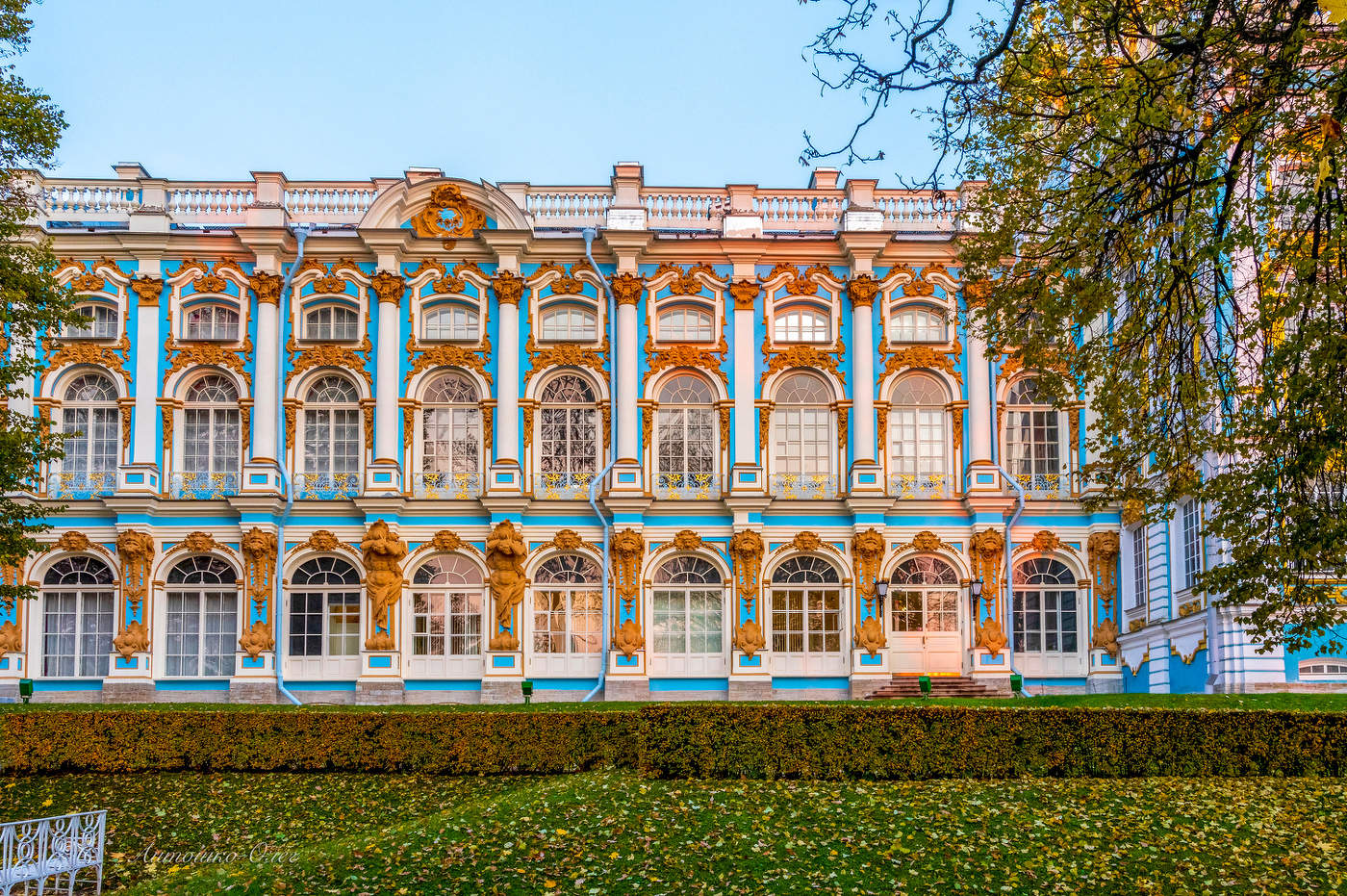 Осеннее утро в Екатерининском парке.