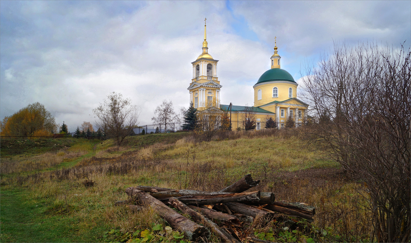 У Никольского скита