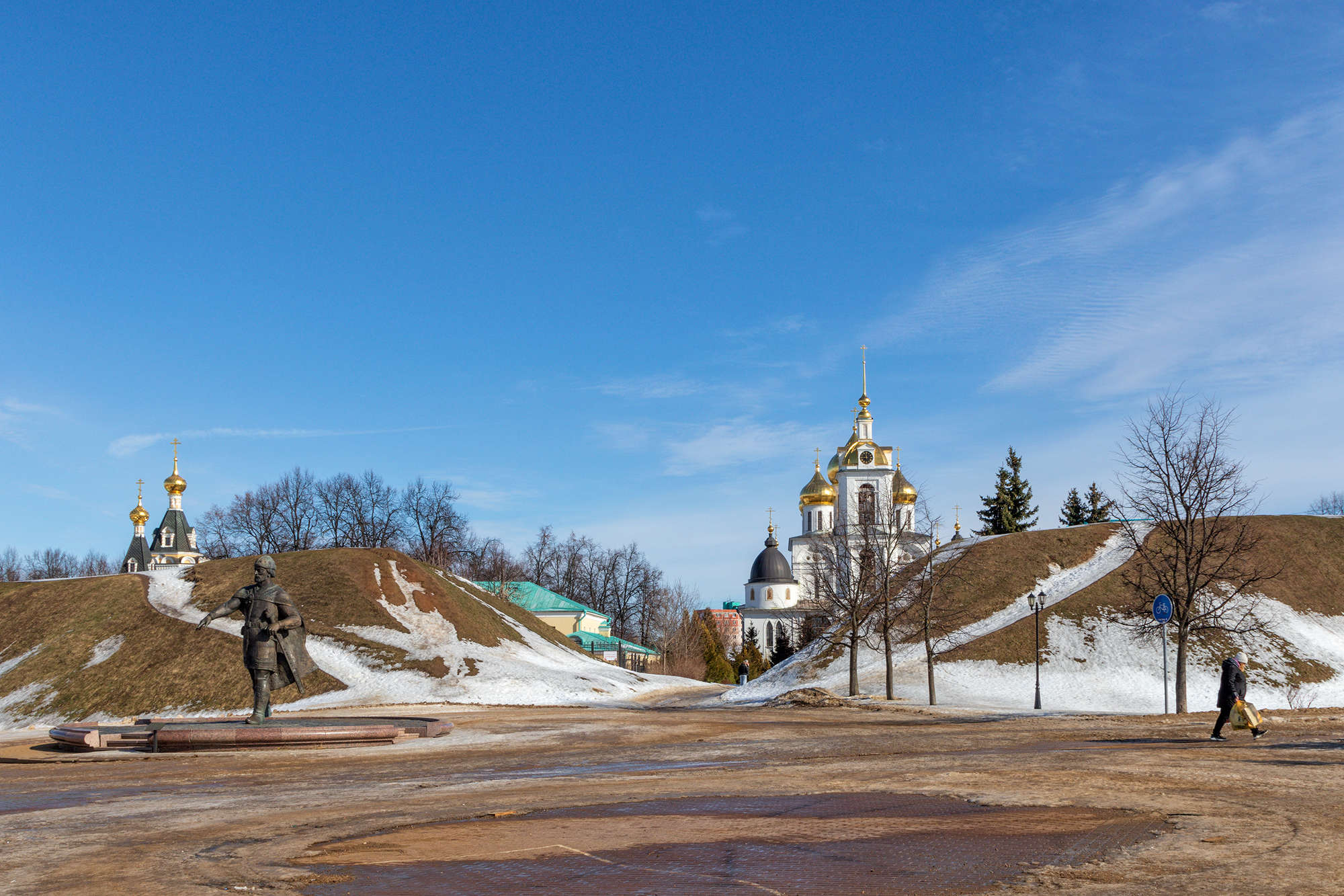 Солнышко скоро съест весь снег.