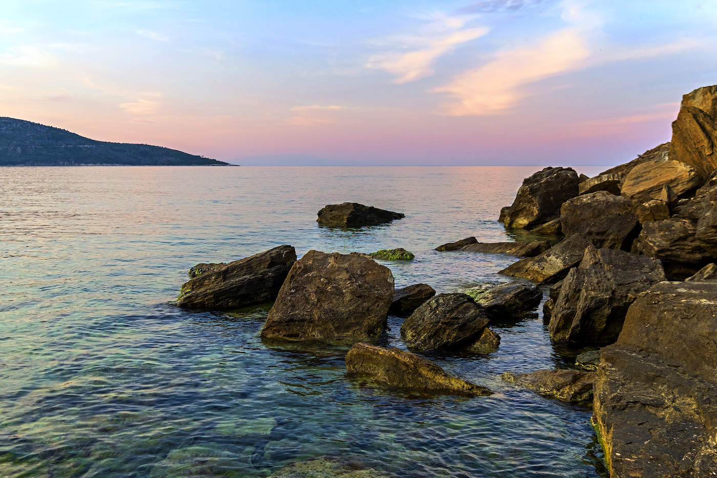 Скалистый берег