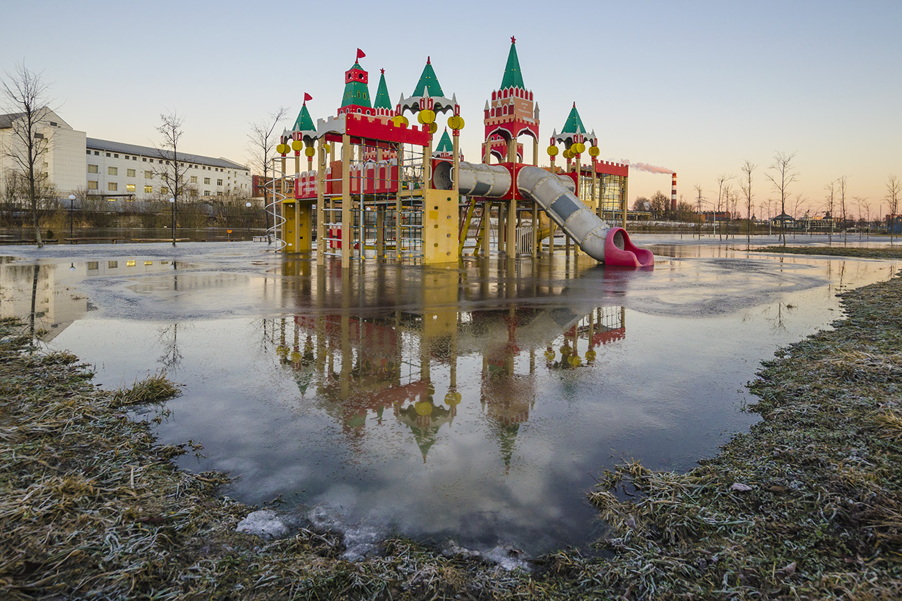 Аквапарками стали. Март 2023