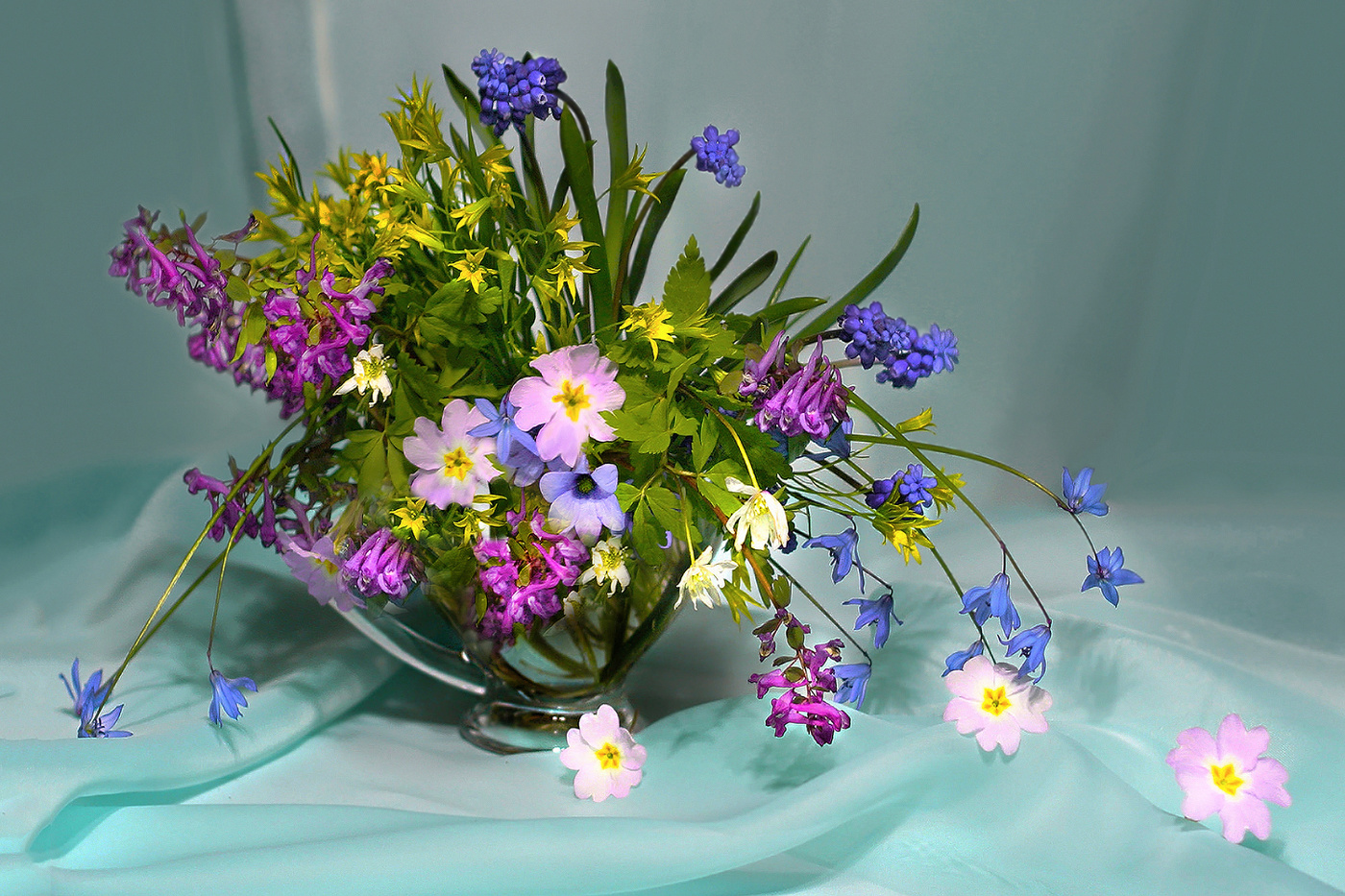 Букетик первоцветов