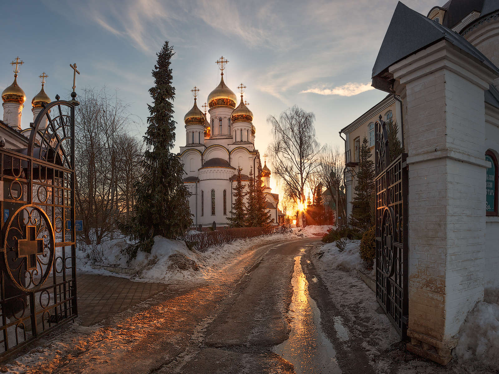 Март в Никольском Монастыре
