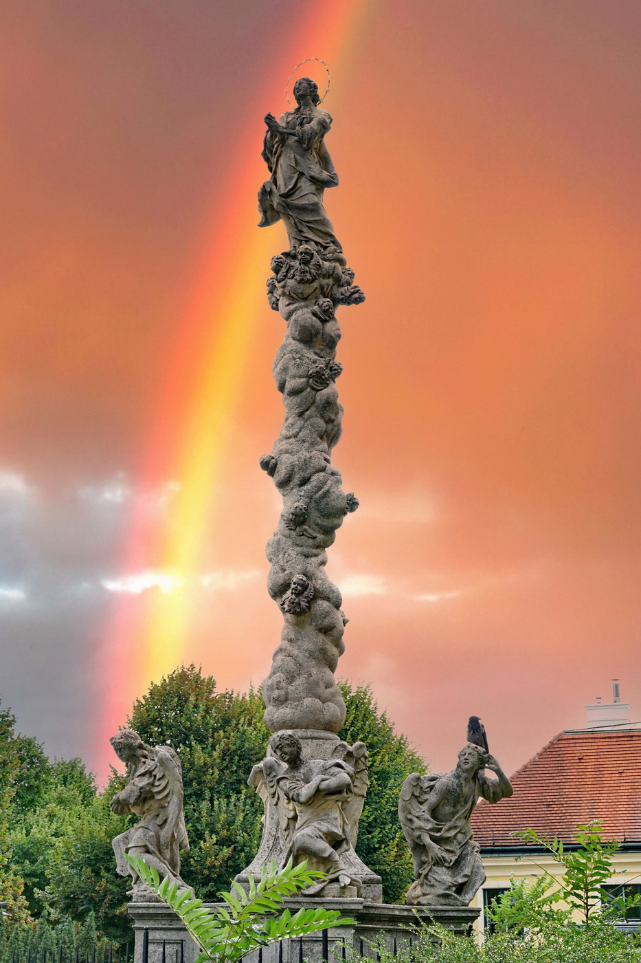 Во весь рост.