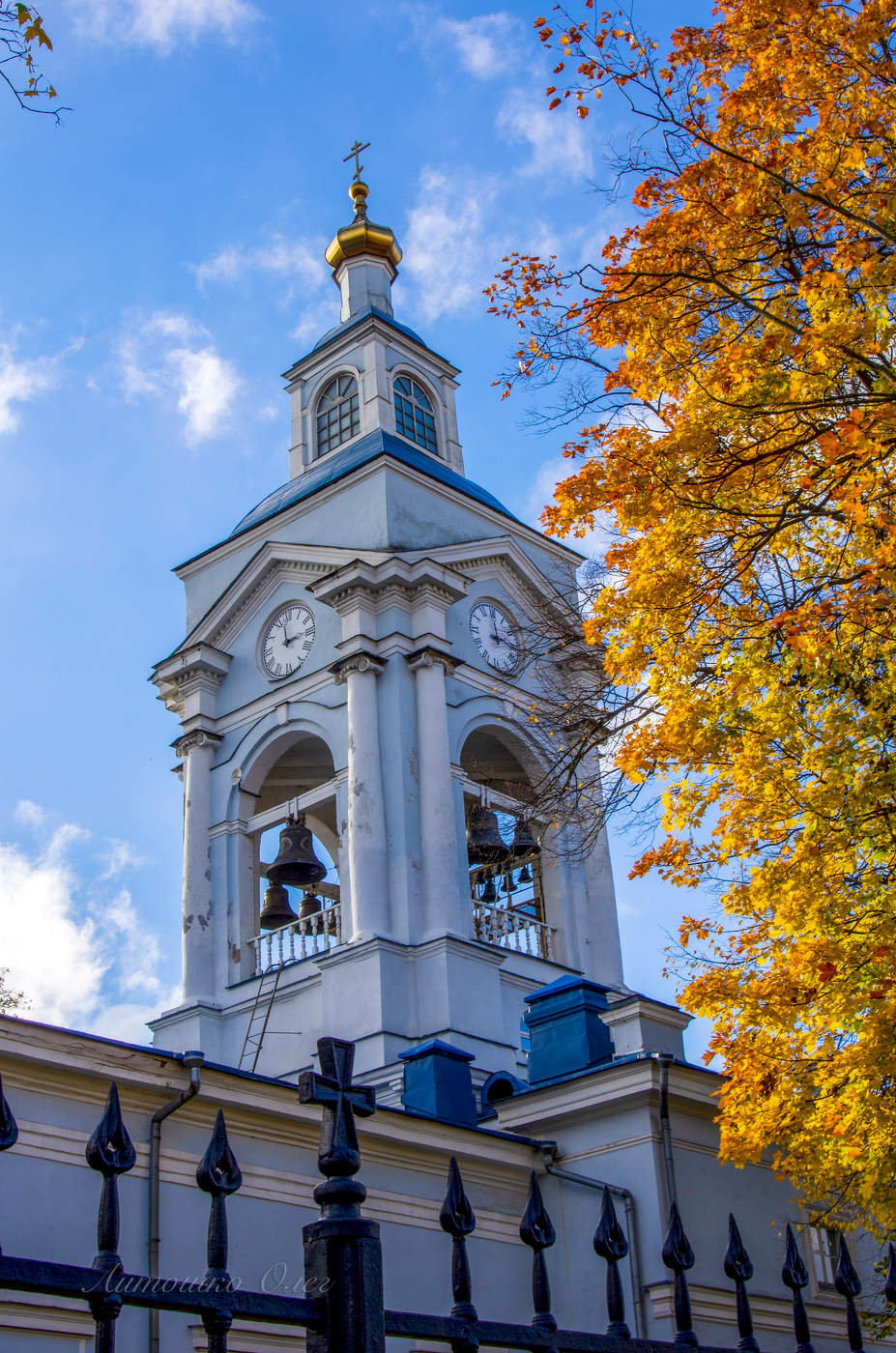 Город Выборг осенью.