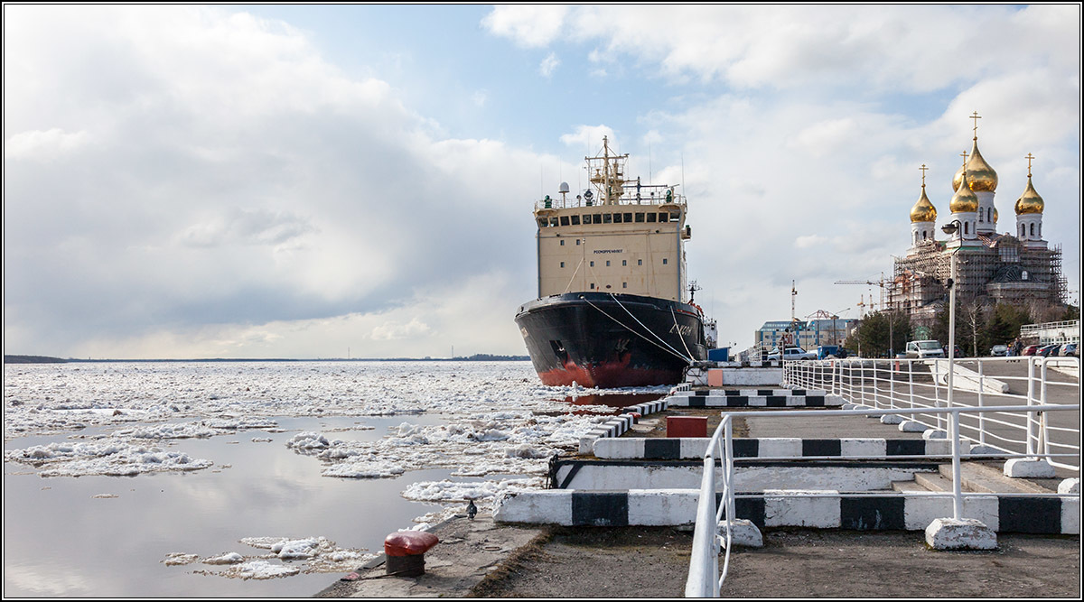 В ожидании ледохода.
