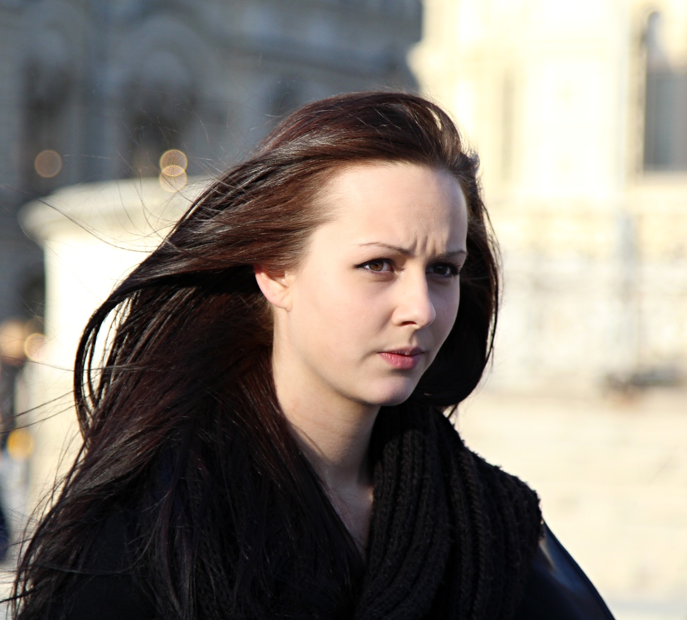 Портрет прохожей