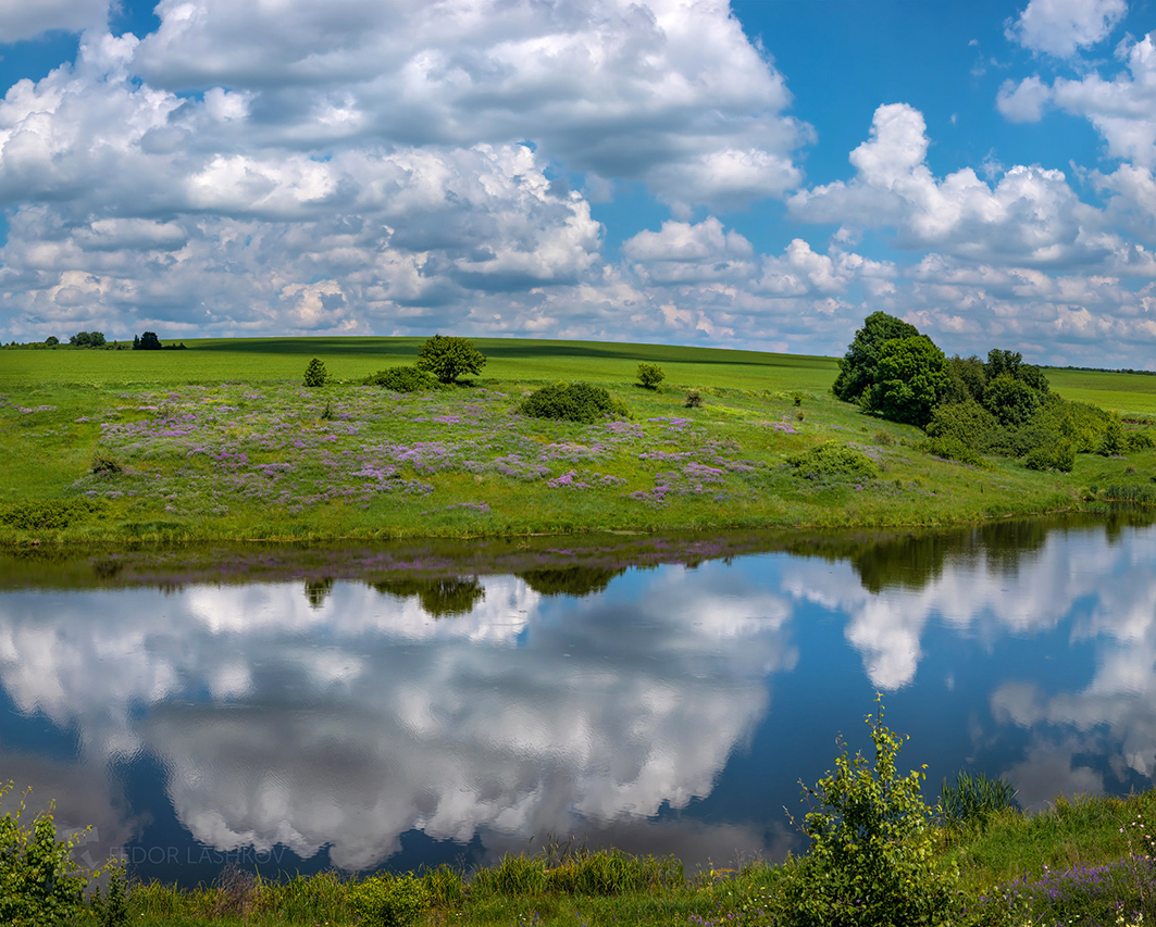 Облака в синеве