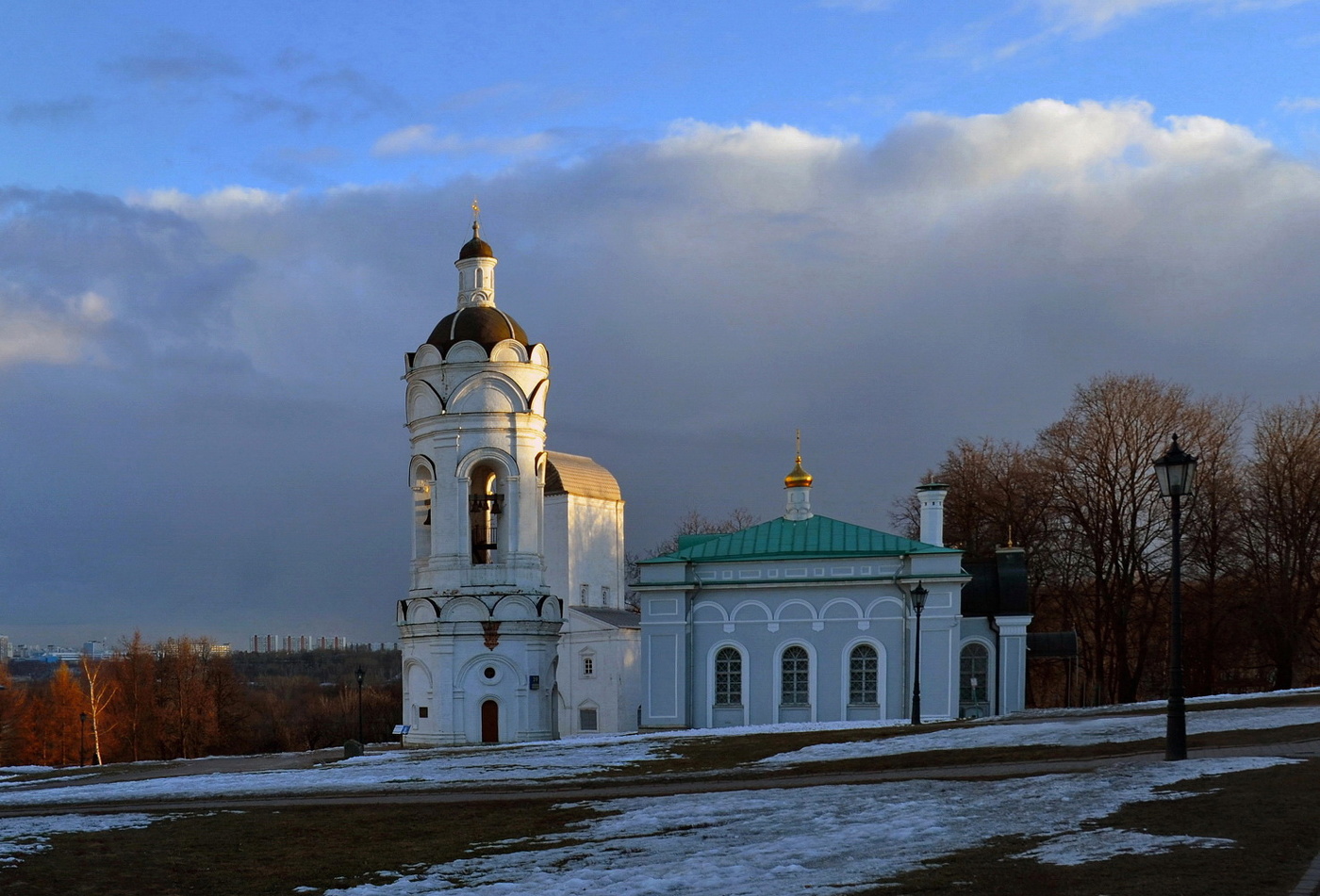 Георгиевская церковь с колокольней в Коломенском