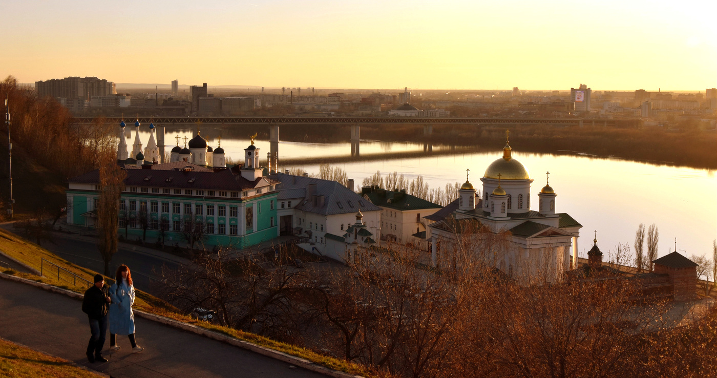 Дежурные по апрелю