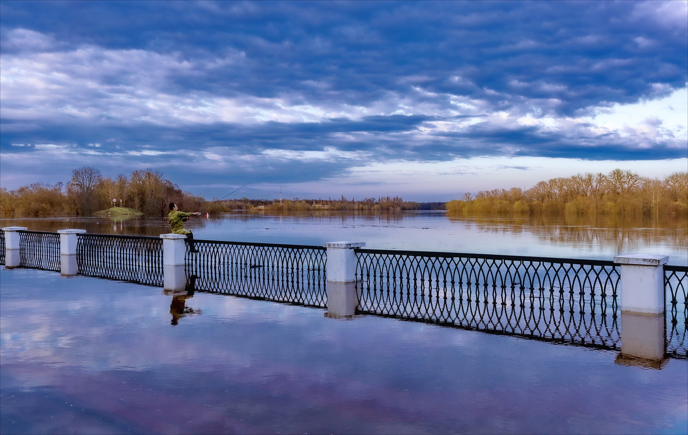 Прекрасен вечер молчаливый...