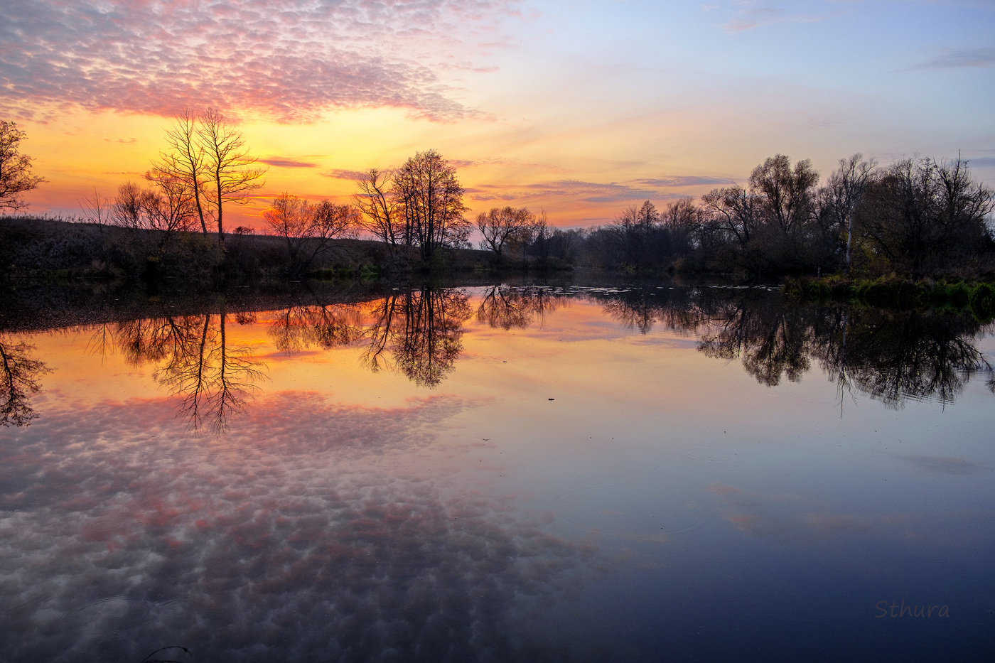 Солнце село.